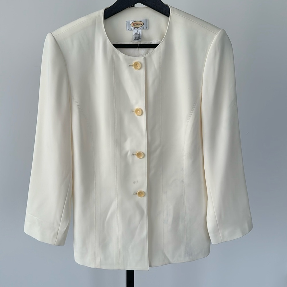 Talbots Women’s Cream Button Down Suit Jacket Size 2 Petites